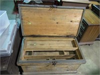 LARGE TOOL CHEST WITH INSERTS  37X21X21