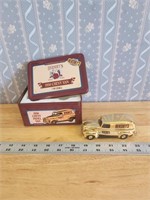 ERTL Metal Hershey's toy car in commemorative tin