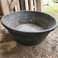 Large Rubber Feed Bowl 25" dia x 10"H