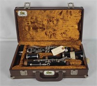 Boosey Hawkes 1-10 Clarinet W/ Case