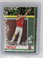 2019 Topps Holiday Mike Trout #HW31