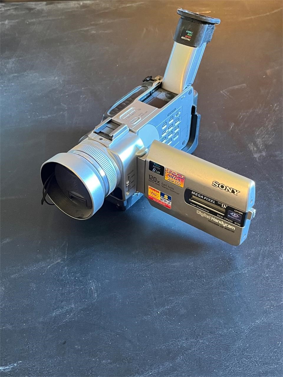 Sony DCR-TRV20 Digital Handycam