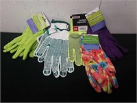 Five new pairs of gardening gloves