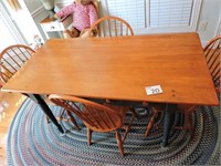 Maple Country Kitchen Table and Chairs