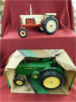 1/16 John Deere 1949-54 R Tractor w/ Orig. Box &