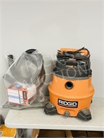 Ridgid shop vac 14 gallon w/ accessories