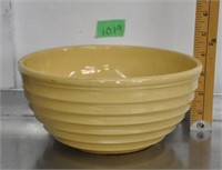 Medalta Potteries bowl - note chip