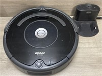 iRobot Roomba Vacuum Cleaner- Tested & Works