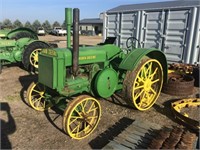 1936 John Deere unstyled D tractor