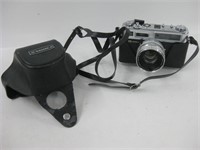 Vtg Yashica Electro 35 Film Camera w/ Case