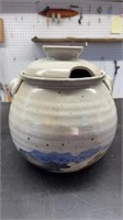 Pat Hallam Lander, WY pottery bean pot