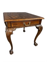 MAHOGANY FLAME GRAIN BANDED CHIPPENDALE TABLE