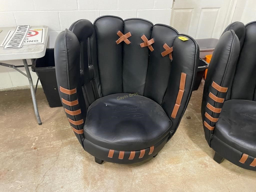 Budweiser/Bud Light Glove Chair