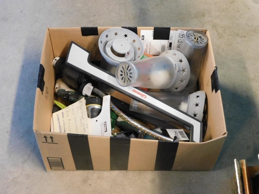 BOX LOT - 2 LAWN SPRINKLERS, 7 HOSE NOZZLES