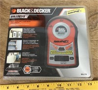 NEW Black & Decker auto leveling laser