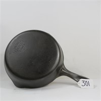 WAGNER WARE SIDNEY -O- #6 CAST IRON SKILLET