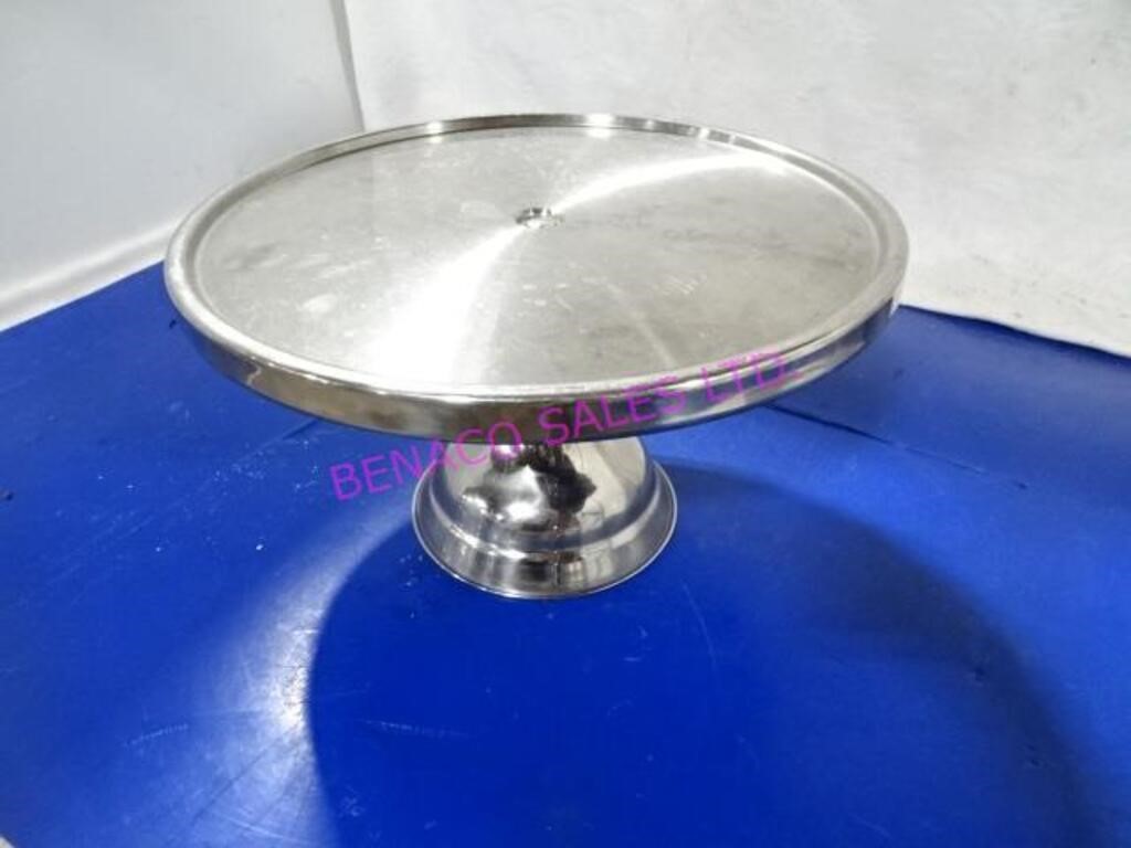 LOT, 4 PCS 13"D S/S CAKE DISPLAY STANDS