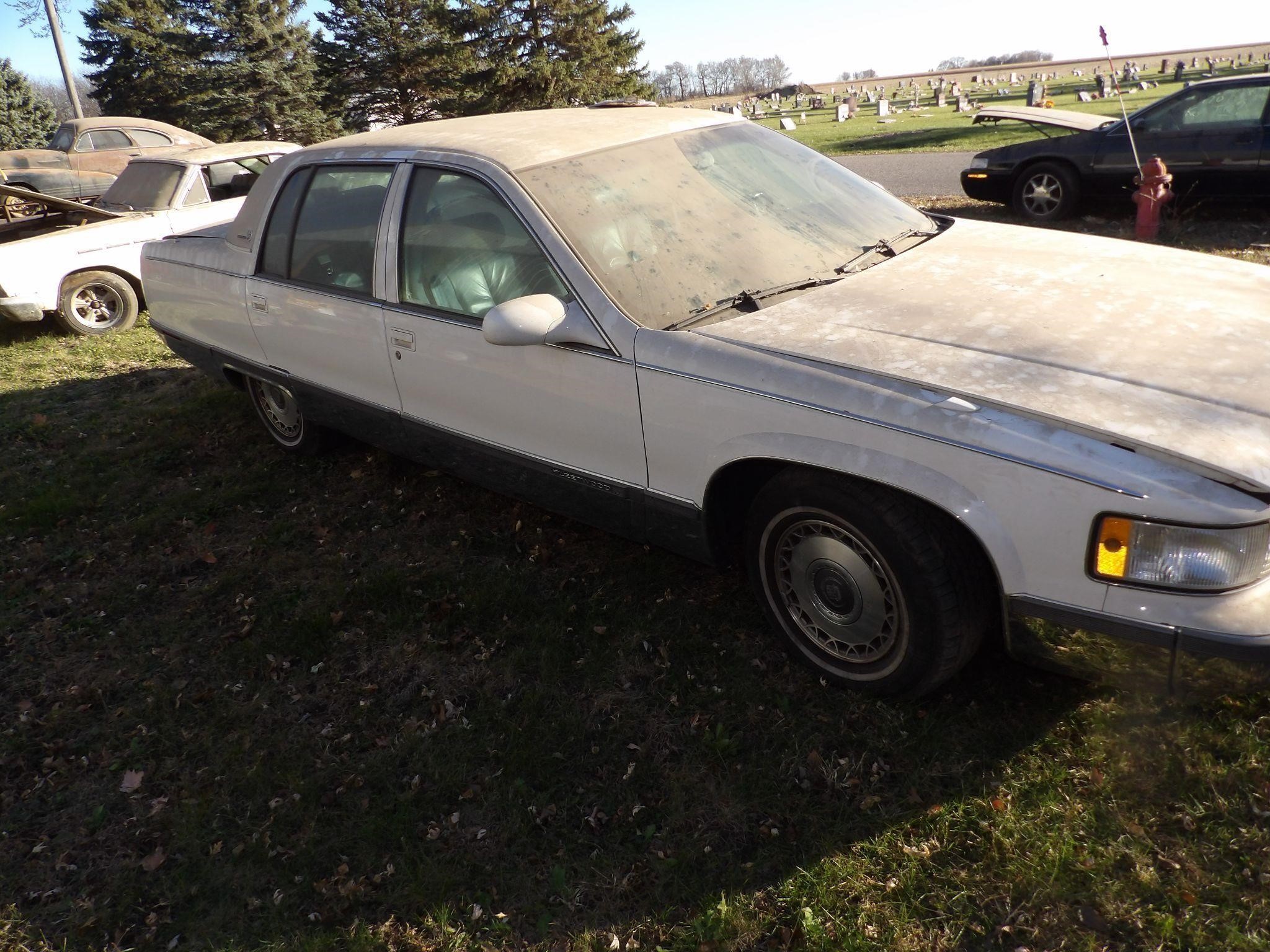 1996 CADILLAC FLEETWOOD BROUGHAM