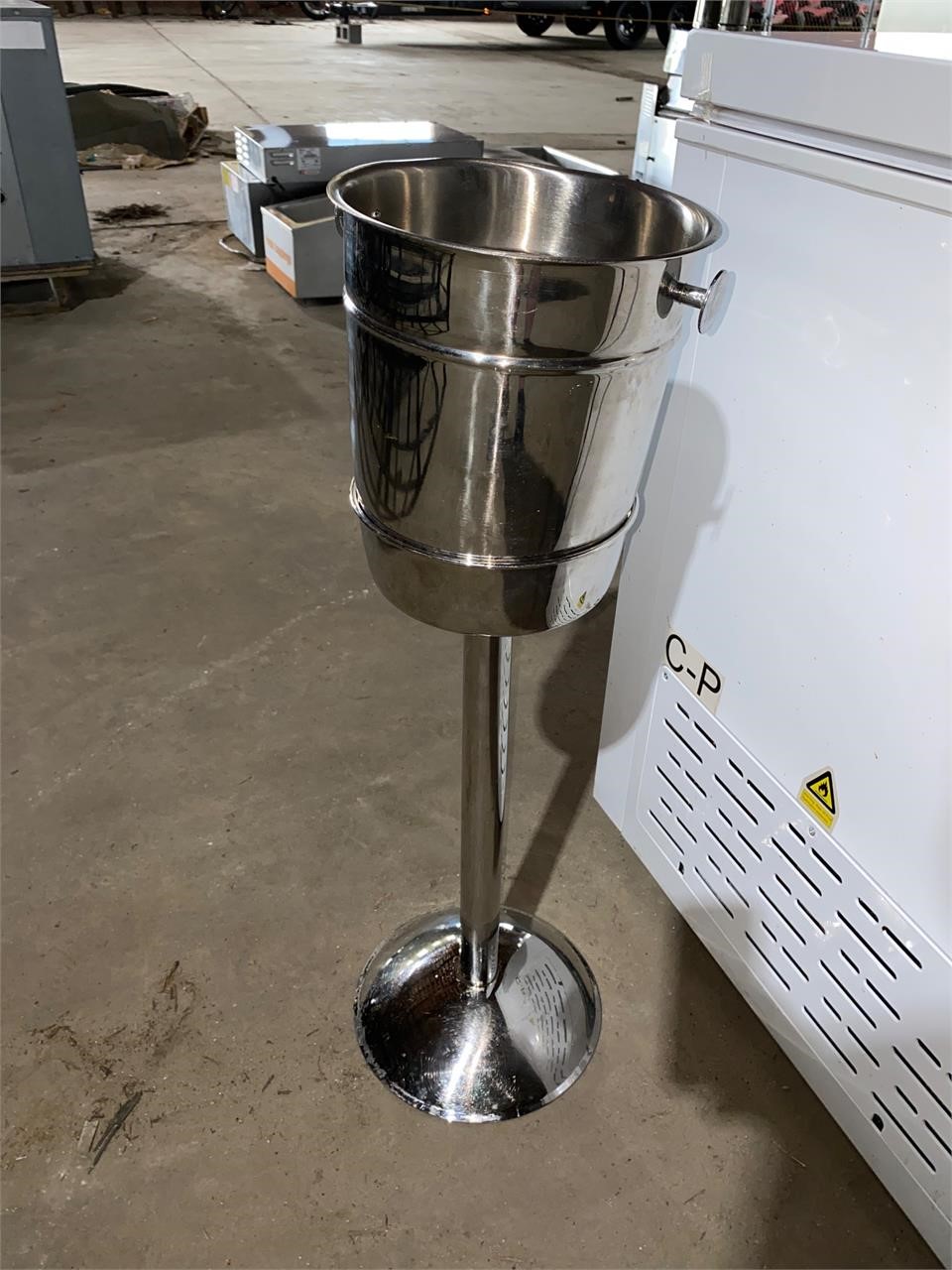 Champagne Bucket & Stand