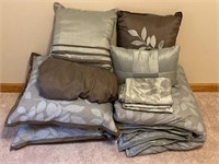 King comforter, set with pillows