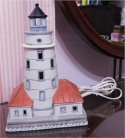 Lighthouses: 1993 Lefton ceramic lamp -
