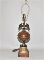 CLASSICAL TABLE LAMP - In the form of an eagle