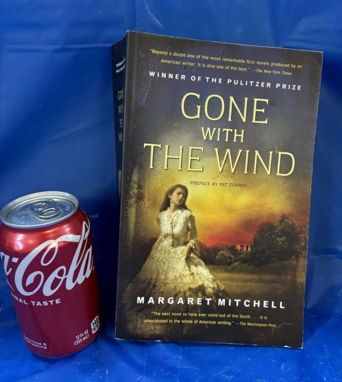 Margaret Mitchell's "Gone with the Wind" Paperback