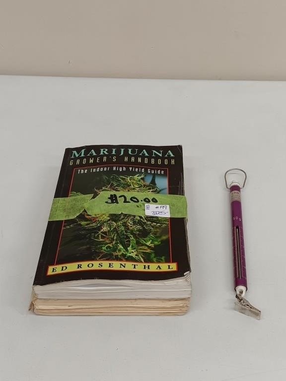 2 POT GROWING BOOKS WITH SCALE