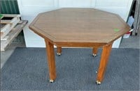 Vintage octagonal, oak game table