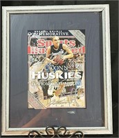 14x17" Framed 2004 UConn Huskies SI Covers