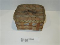 INDEGEONUS WOVEN AND PAINTED BOX