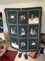 CHRISTMAS QUILT