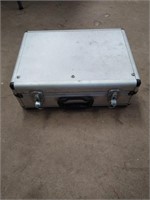 silver case/toolbox