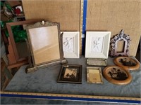 MISC. WALL PICTURES & 2 SWING FRAMES