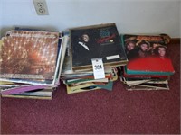 LOT RECORD ALBUMS