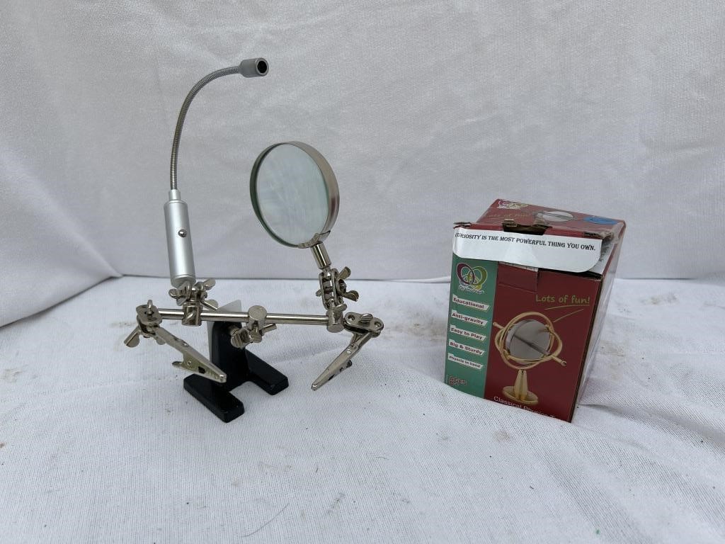 JEWELRY MAGNIFIER