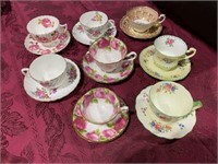 COLLECTION OF ENGLISH TEA CUPS