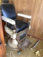 Barber chair works as it should