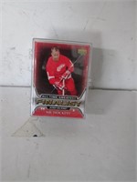 LOT ASSORTED HOCKEY CARDS IN CASE