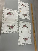 Embroidered Place Mats