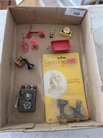 Vintage Miniature Doll House Items