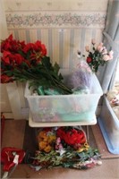 Lot of Assorted Floral Decor