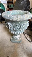 Large antique concrete planter, good ornate