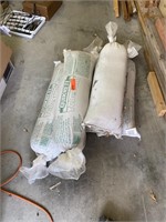 5 Bags Of Quikrete Tube Sand.