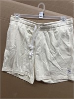 Maamgic ladies shorts size LG