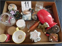 BOX OF ASSORTED HOME DCOR