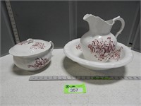 Chamber pot and a pitcher w/basin bowl