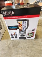 Ninja Professional Blender & cups New in box