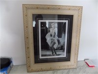 Marilyn Monroe Framed Print 21.75" x 25.75" Frame