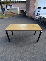 Office Table with Metal Legs